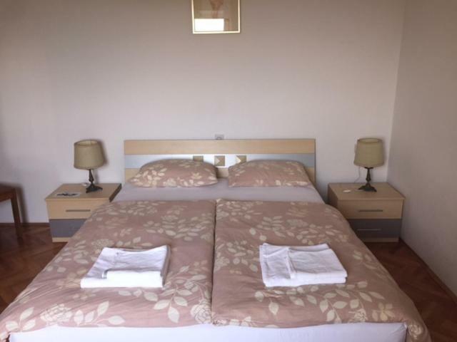 Apartments And Rooms Jeselnik Portorose Esterno foto